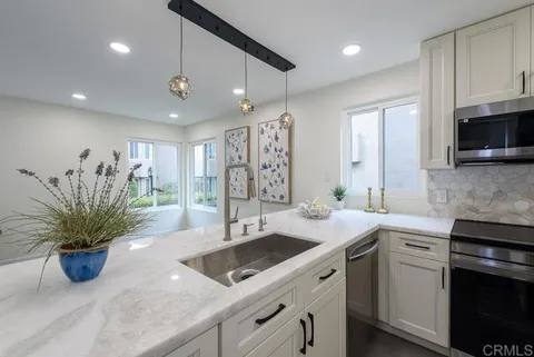 930 Via Mil Cumbres Unit 175, Solana Beach, CA 92075 - MLS#: NDP2500058