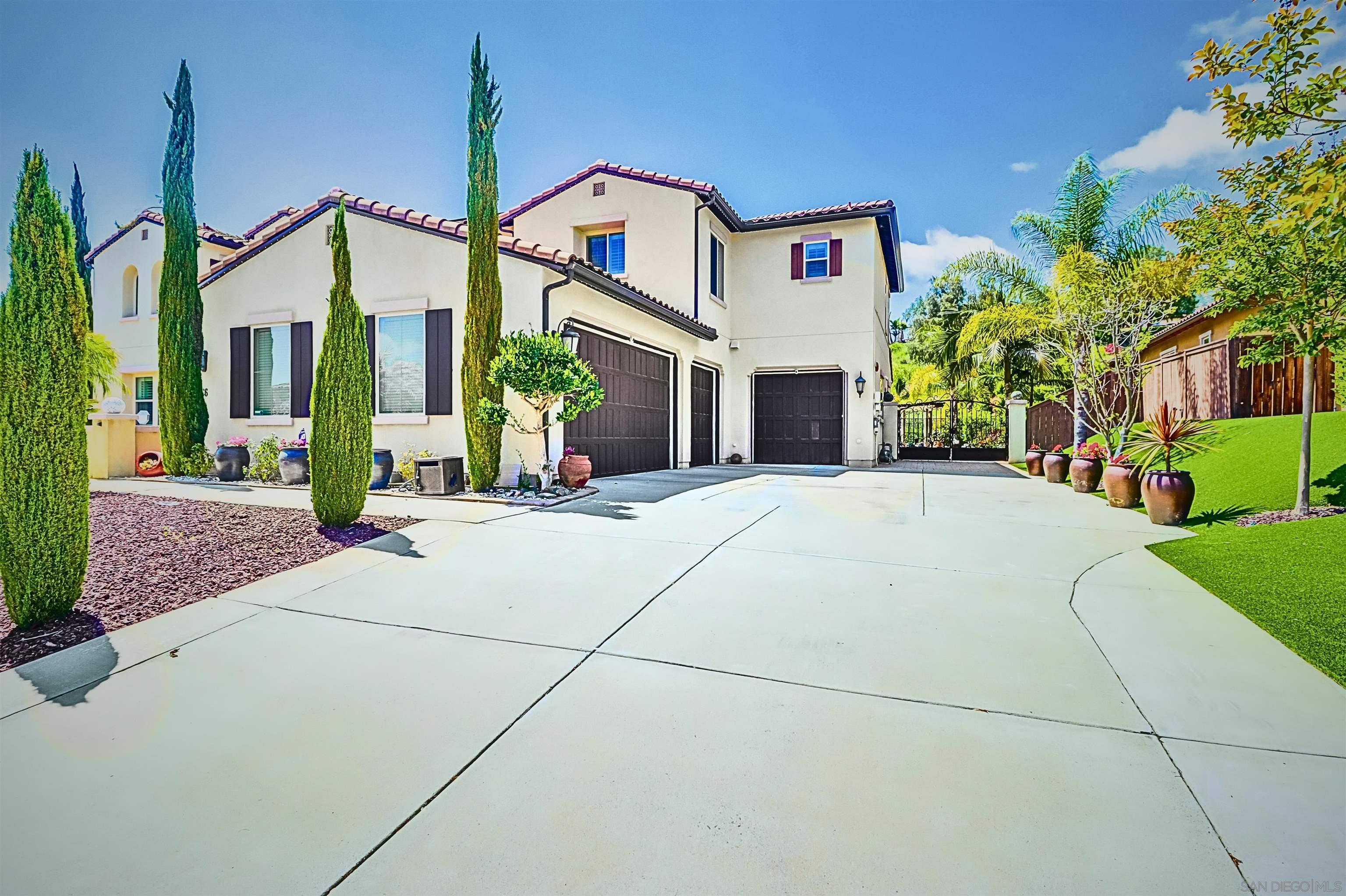 466 Agua Vista Dr