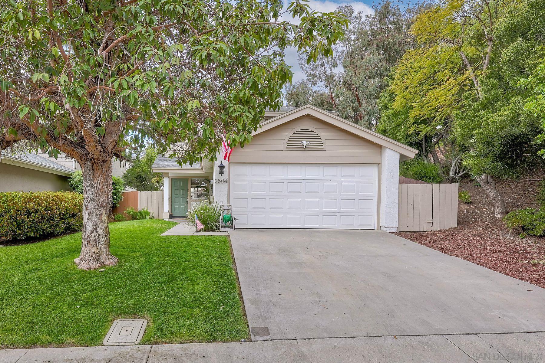 2504 Manzana Way