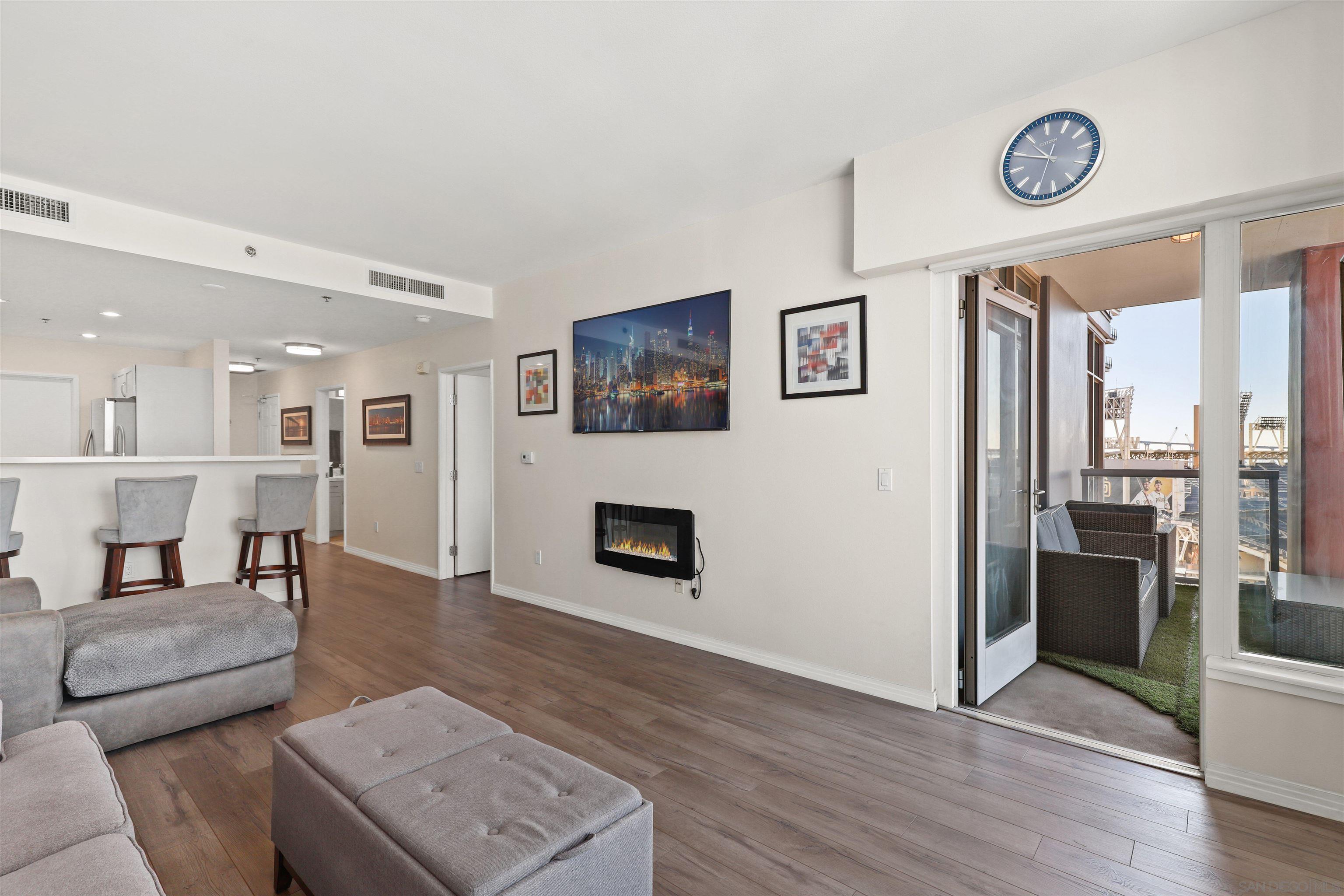 427 9Th Ave 1204