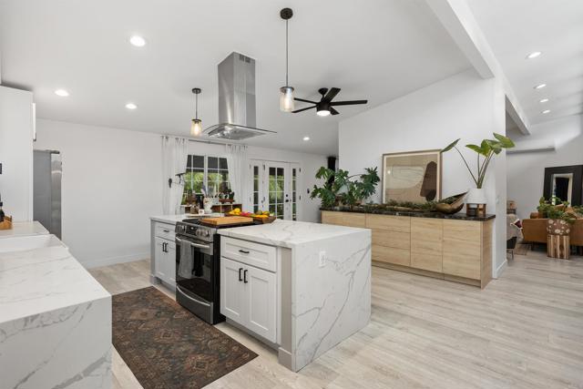 159 La Lomita Drive