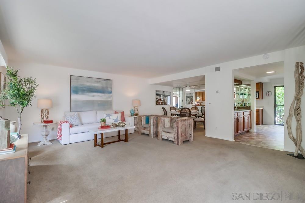 835 E Ave A