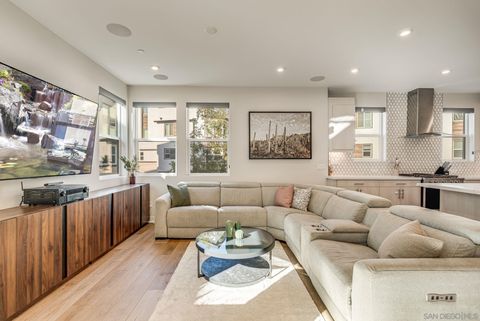 2917  Franklin Dr San Diego CA 92108
