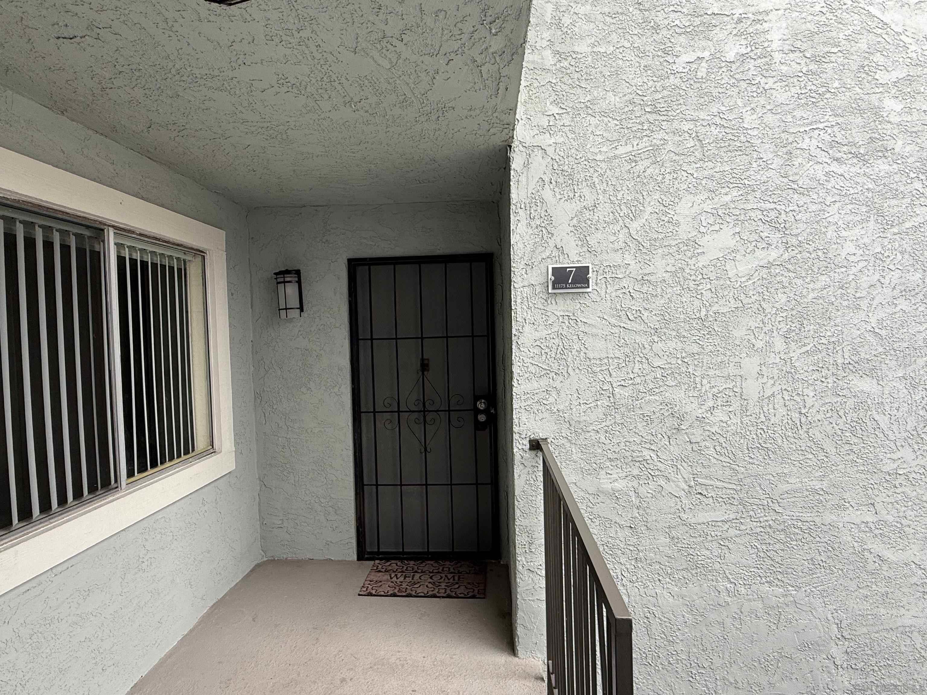 11175  Kelowna Rd  7