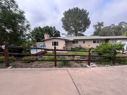 Single Family Residence in Spring Valley CA 2841 Highlands Blvd.jpg