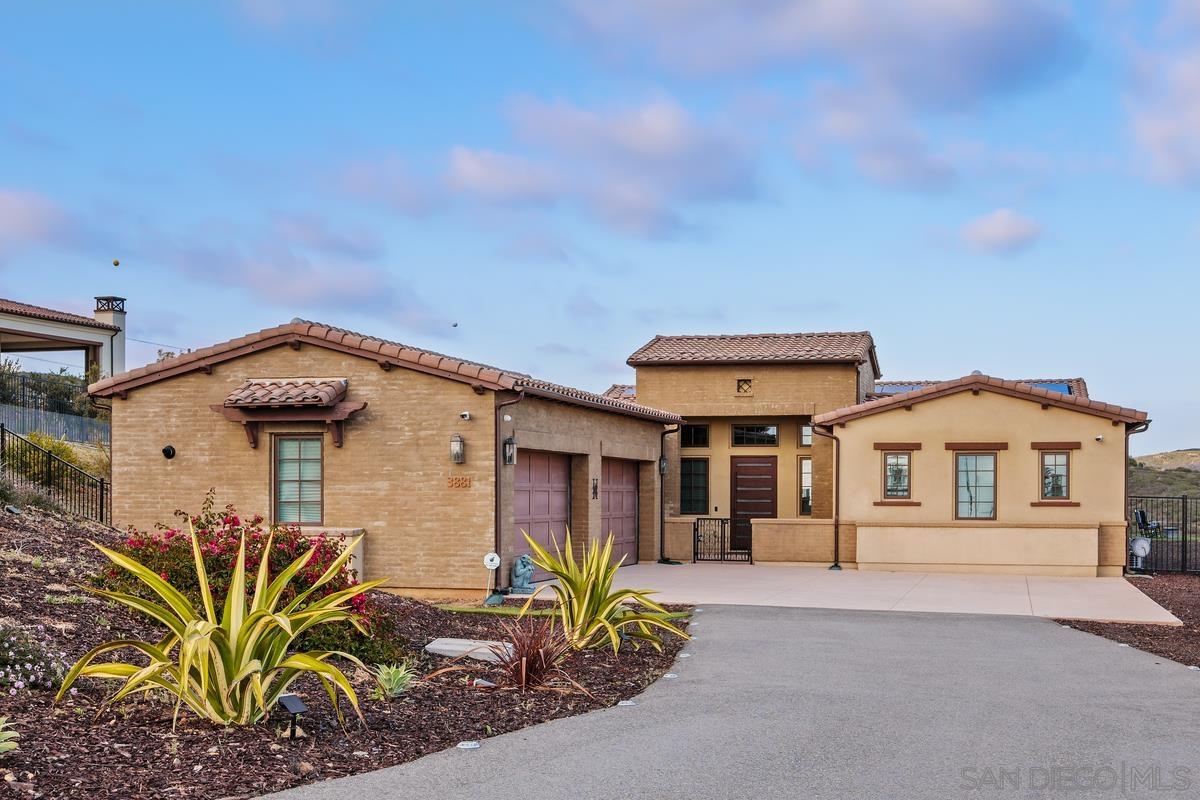 3881 Rancho Summit Dr