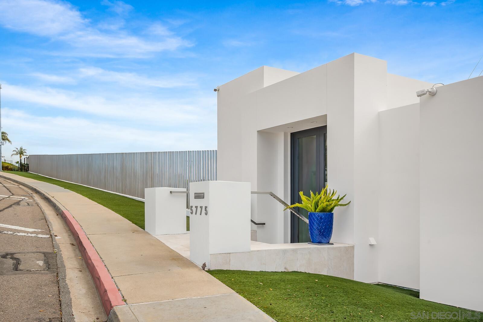 5775 La Jolla Mesa