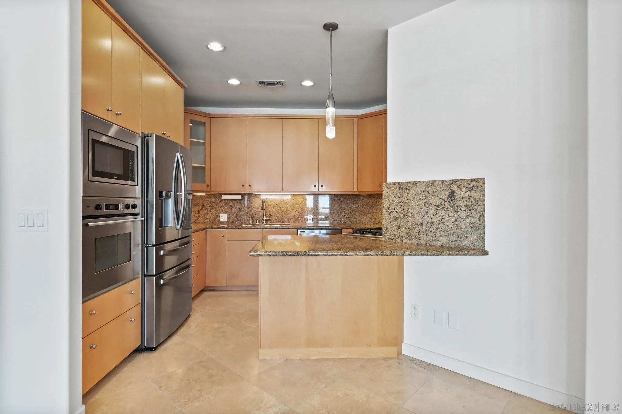 La Jolla, California 92037, United States, 2 Bedrooms Bedrooms, ,2 BathroomsBathrooms,Residential,Active,126392