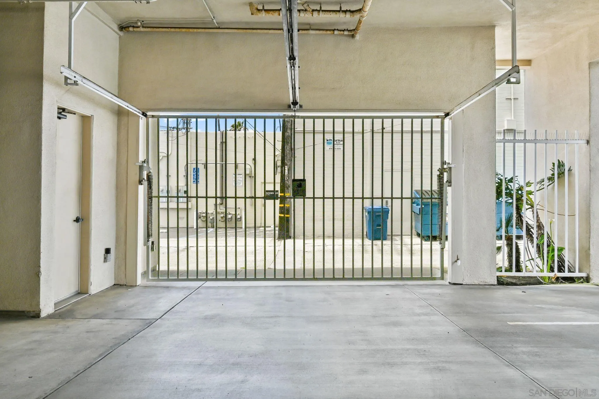 La Jolla, California 92037, United States, 2 Bedrooms Bedrooms, ,2 BathroomsBathrooms,Residential,Active,126392