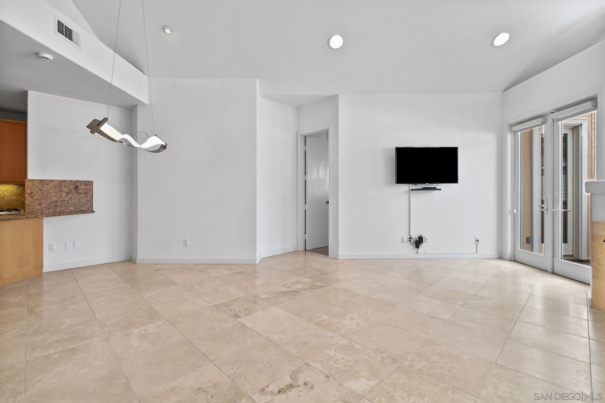 7622 Herschel Ave