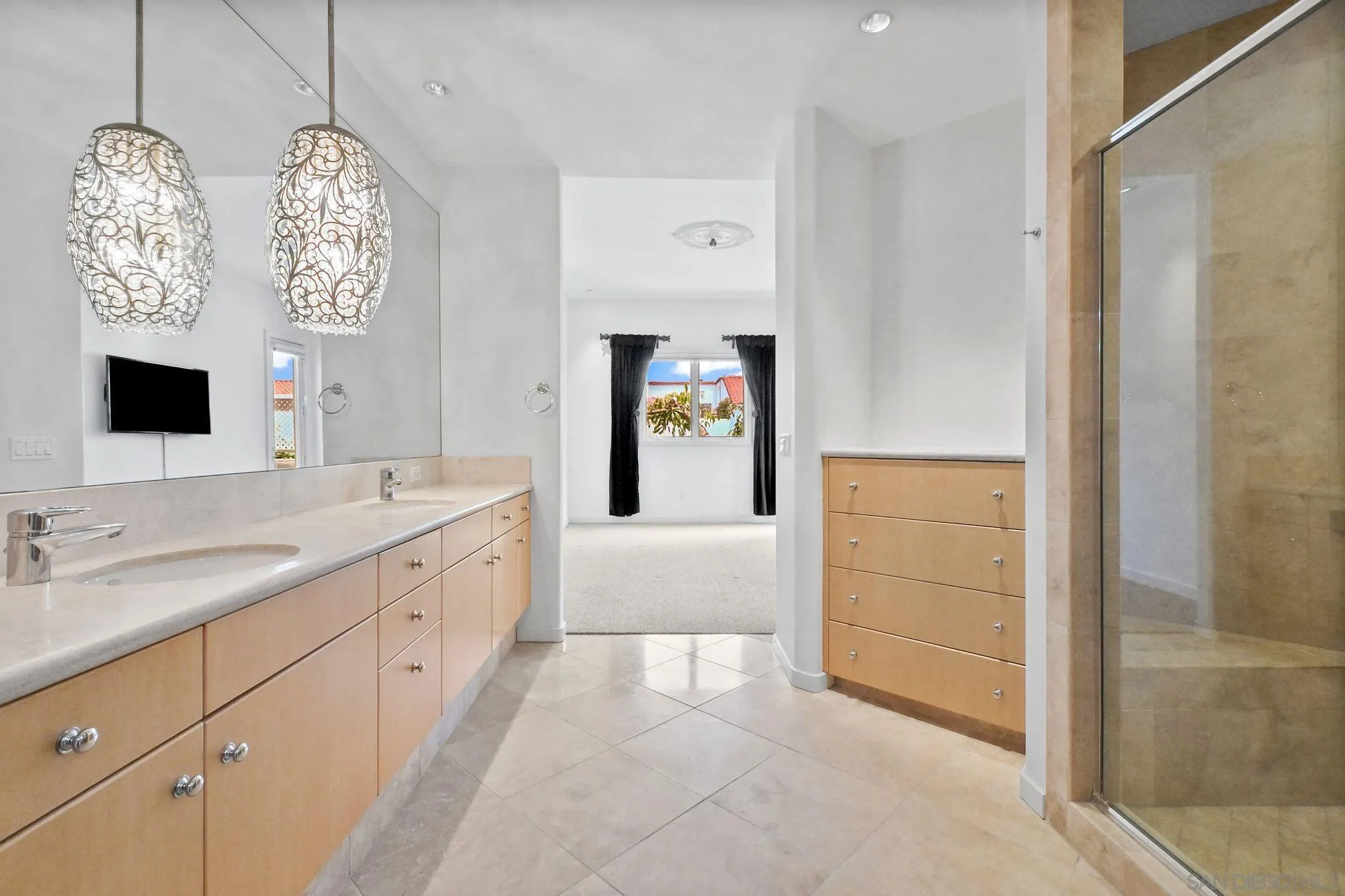 La Jolla, California 92037, United States, 2 Bedrooms Bedrooms, ,2 BathroomsBathrooms,Residential,Active,126392