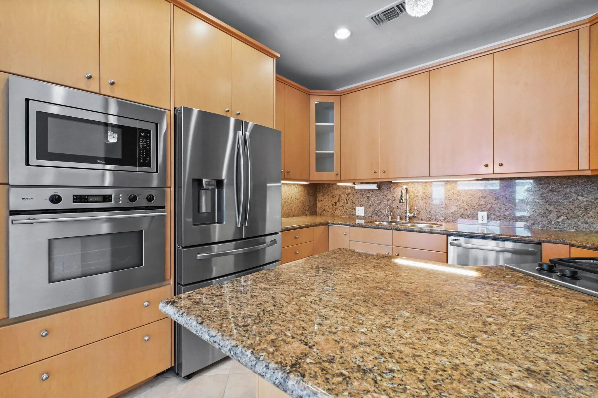 La Jolla, California 92037, United States, 2 Bedrooms Bedrooms, ,2 BathroomsBathrooms,Residential,Active,126392