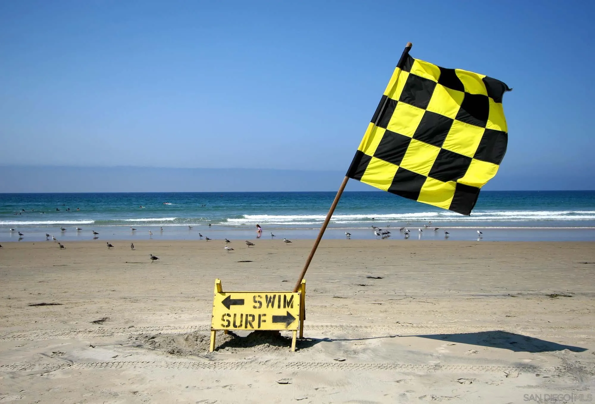 La Jolla, California 92037, United States, 3 Bedrooms Bedrooms, ,2 BathroomsBathrooms,Residential,Pending,18924