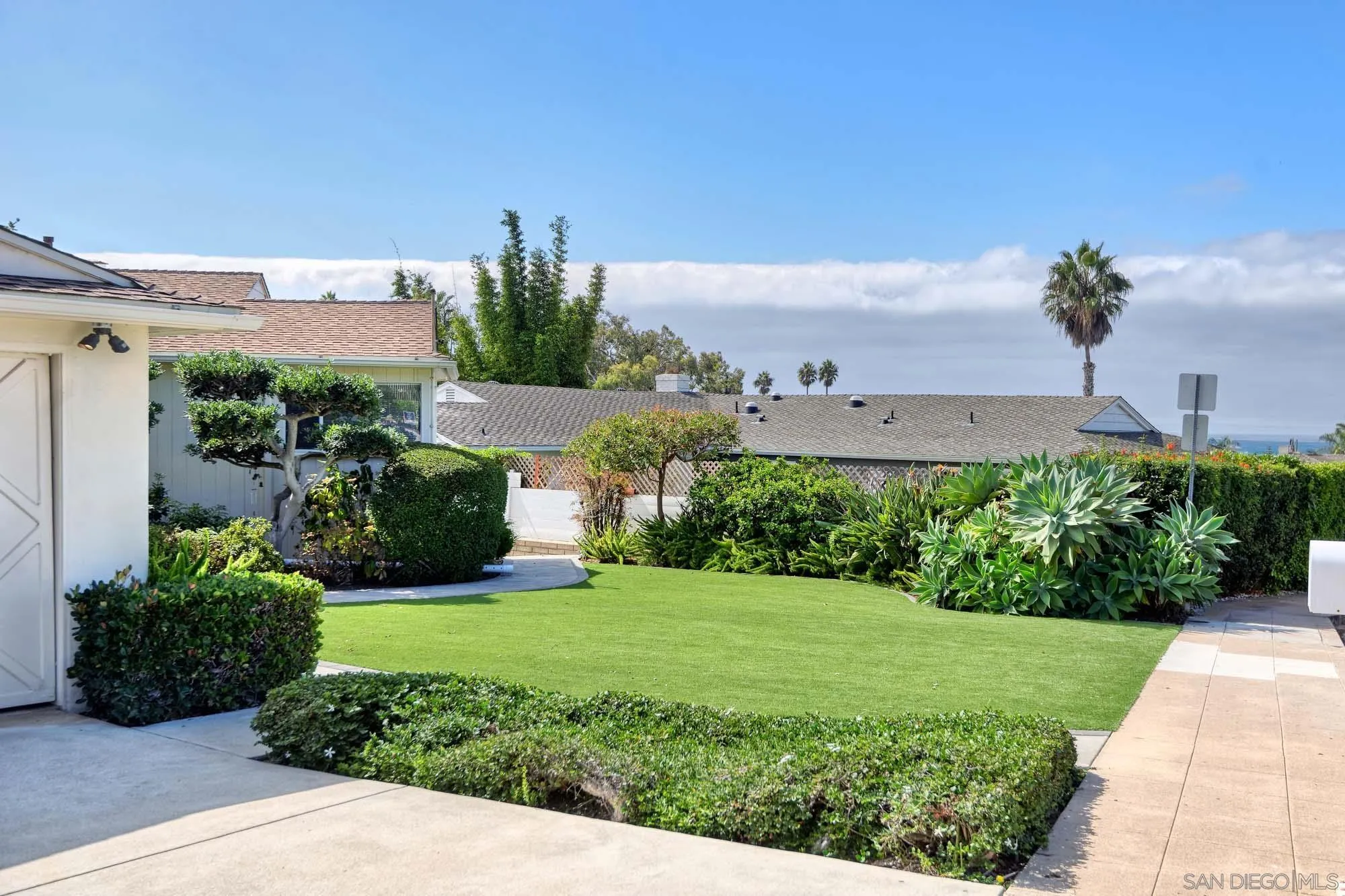 La Jolla, California 92037, United States, 3 Bedrooms Bedrooms, ,2 BathroomsBathrooms,Residential,Pending,18924