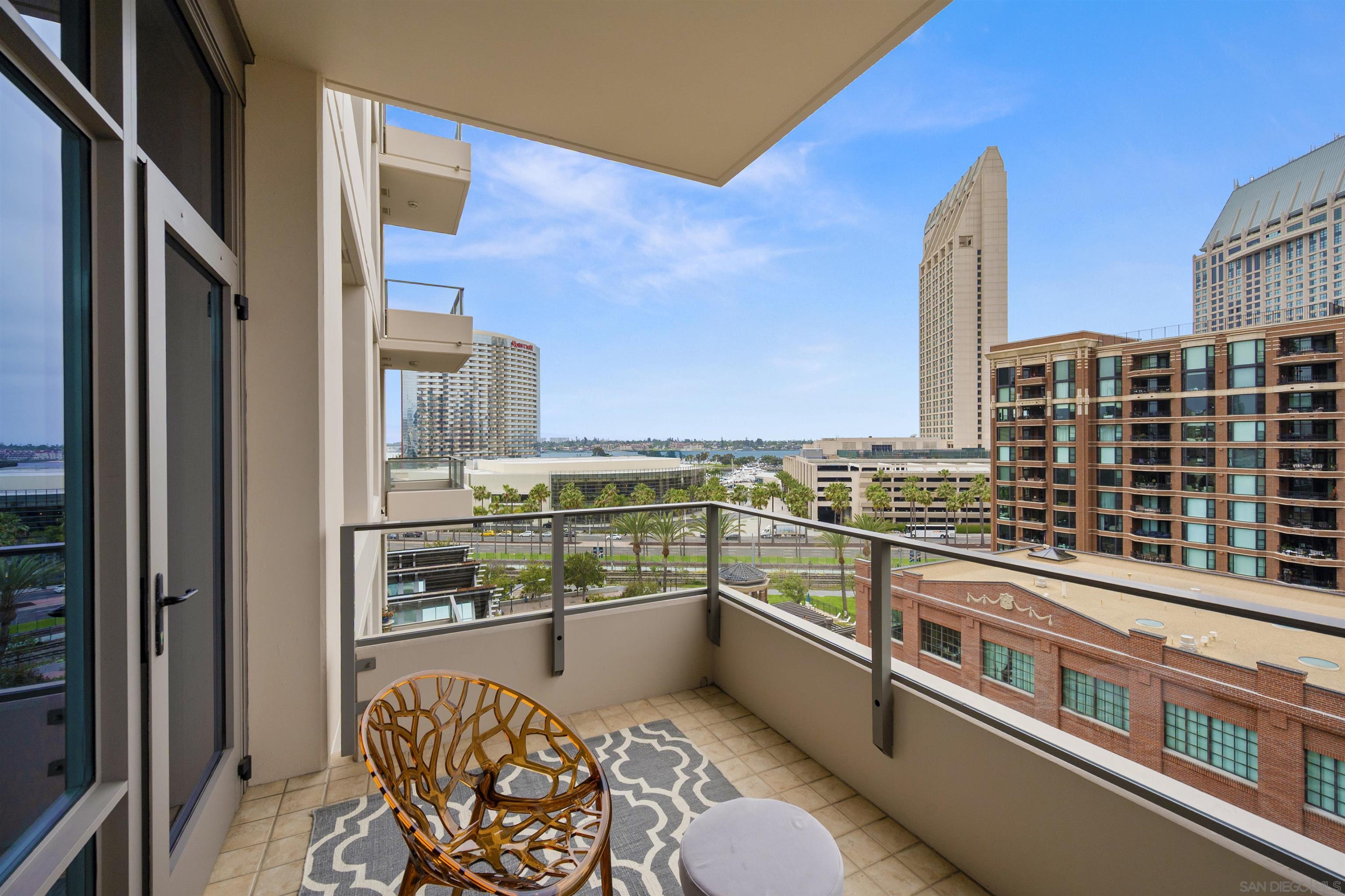 550 Front Street 707