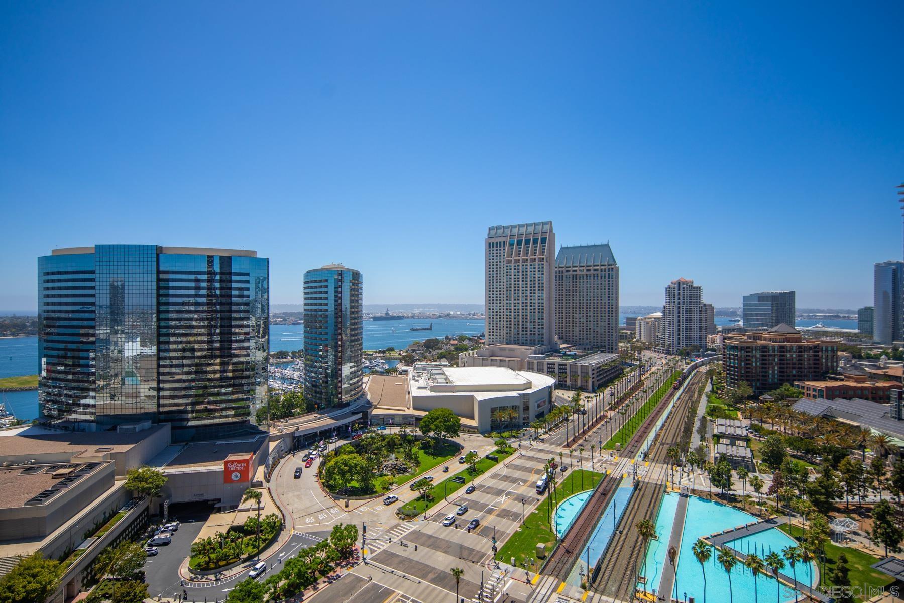 100 Harbor Dr 2205