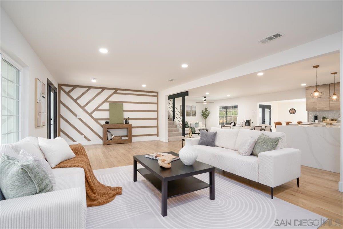 3815 Bonita View Dr