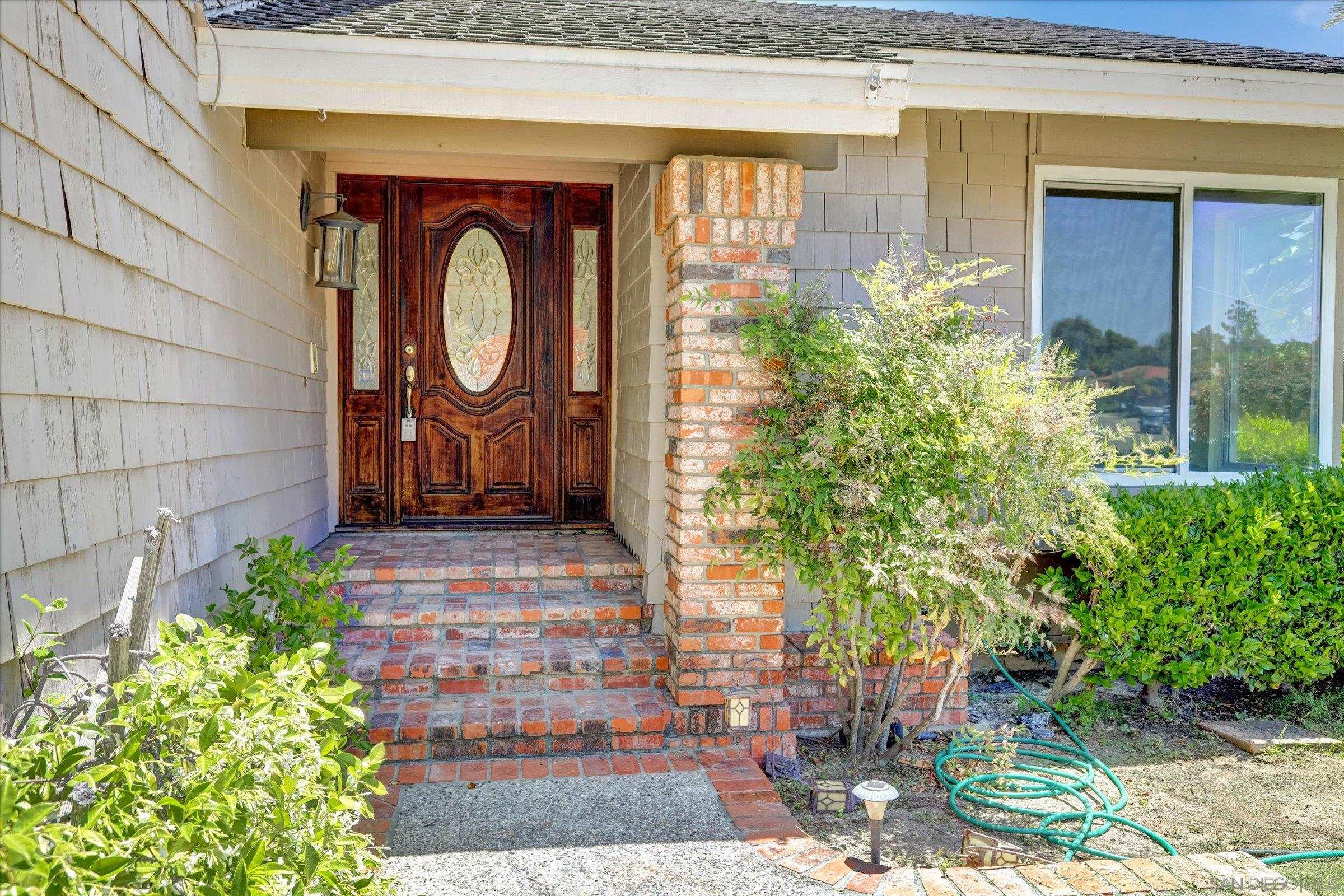 1103 Countrywood Ln