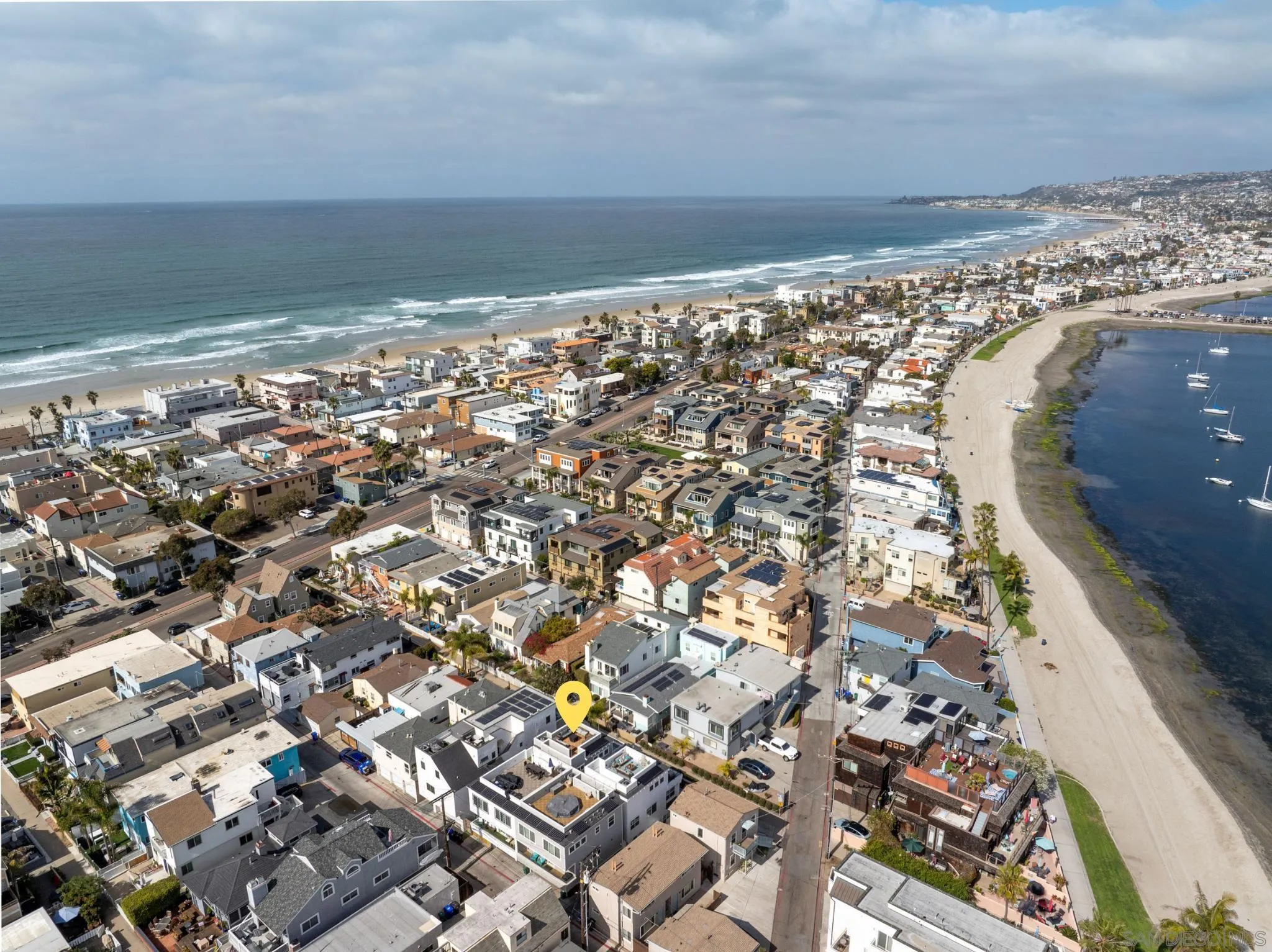 San Diego, California 92109, United States, 3 Bedrooms Bedrooms, ,3 BathroomsBathrooms,Residential,Pending,5498