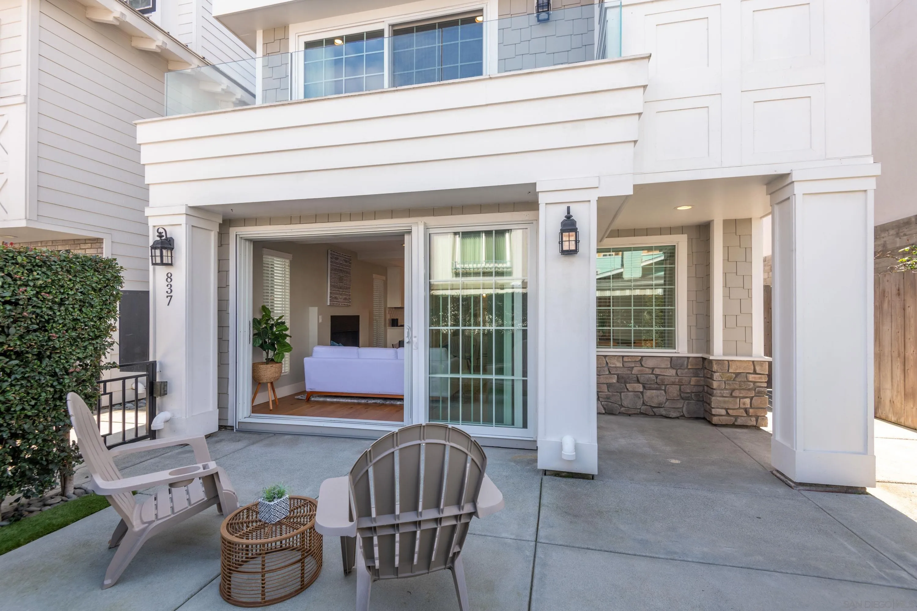 San Diego, California 92109, United States, 3 Bedrooms Bedrooms, ,3 BathroomsBathrooms,Residential,Pending,5498