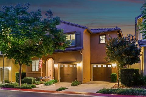216  Oberlander Way Fallbrook CA 92028