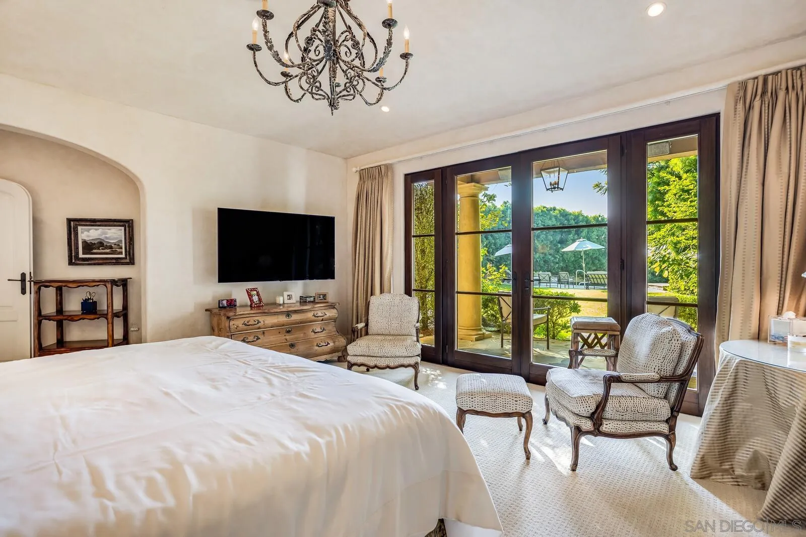 La Jolla, California 92037, United States, 6 Bedrooms Bedrooms, ,8 BathroomsBathrooms,Residential,Pending,5404