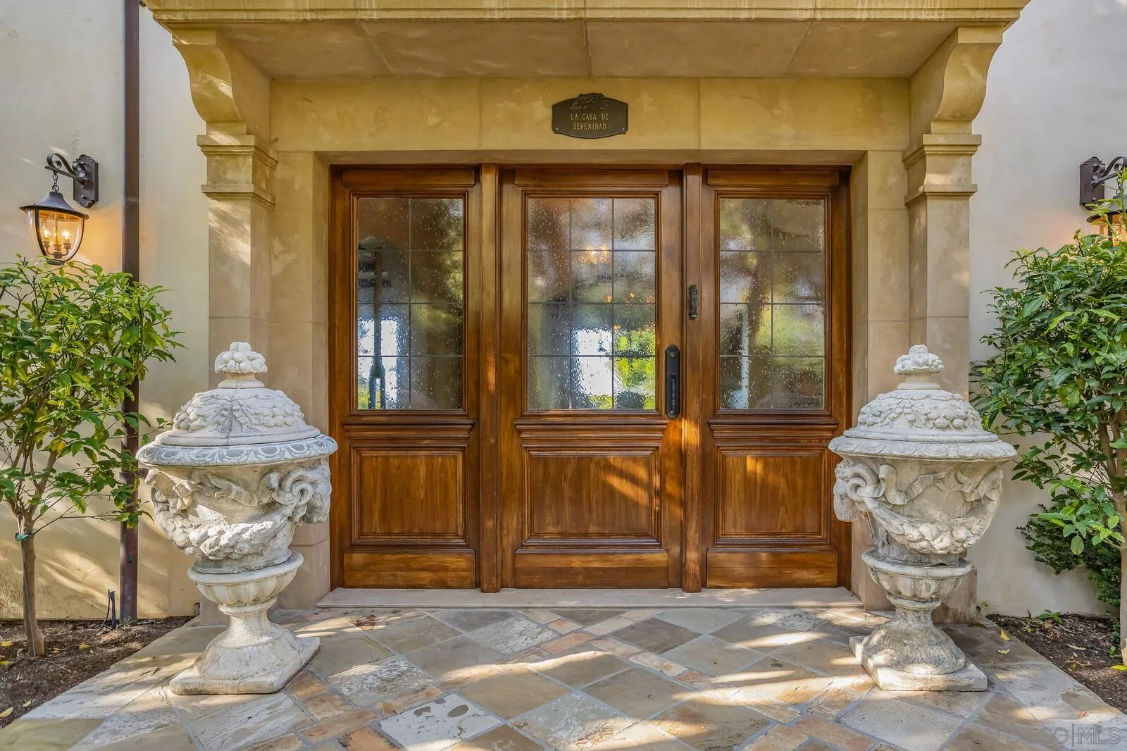 La Jolla, California 92037, United States, 6 Bedrooms Bedrooms, ,8 BathroomsBathrooms,Residential,Pending,5404