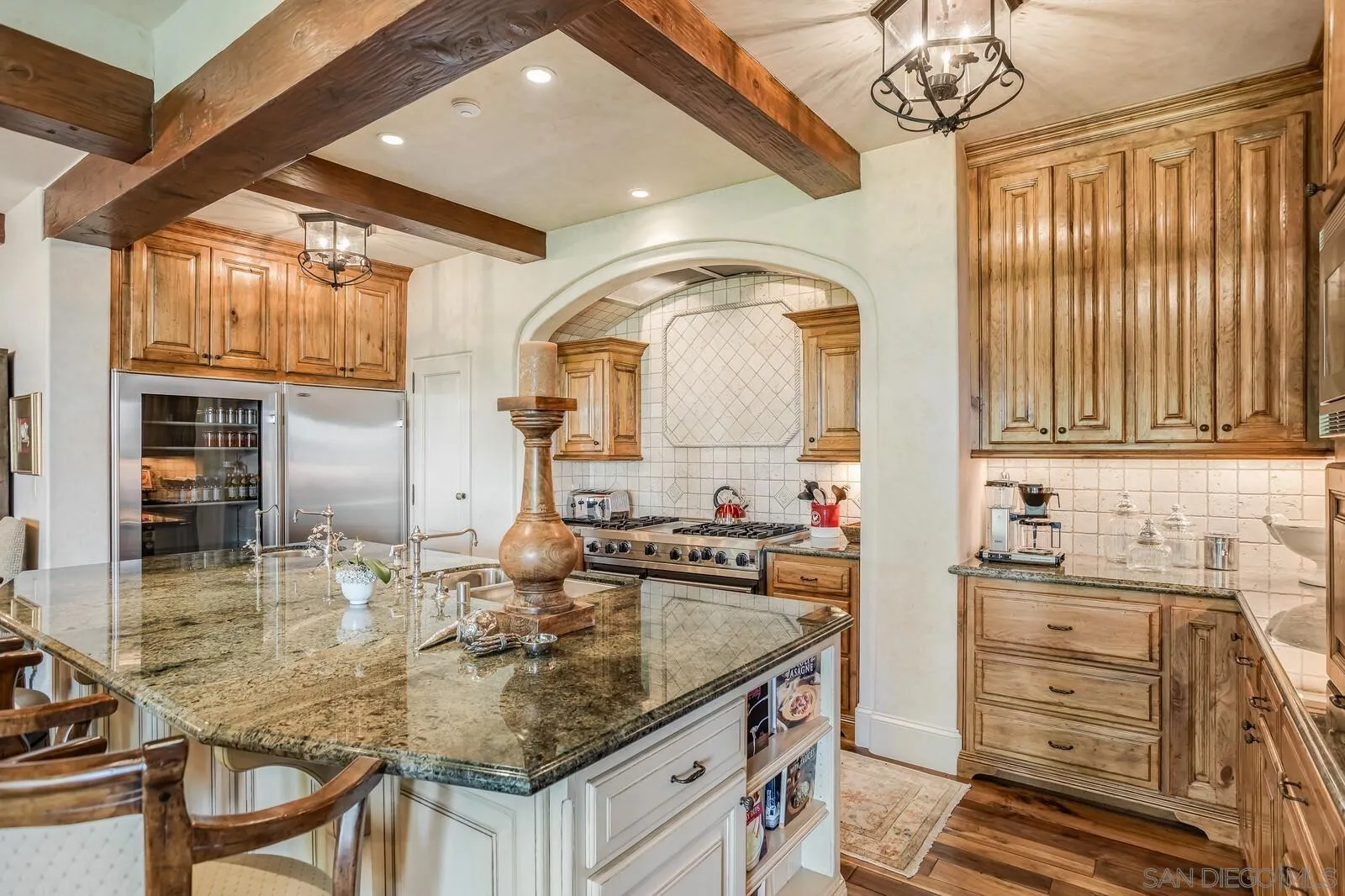 La Jolla, California 92037, United States, 6 Bedrooms Bedrooms, ,8 BathroomsBathrooms,Residential,Pending,5404