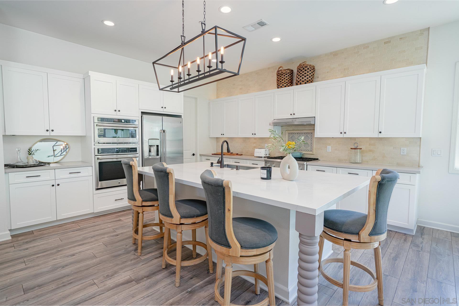 1157 Witherby Ln