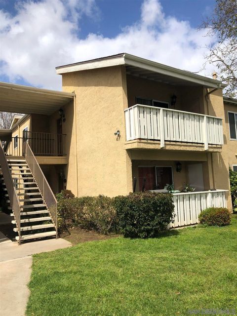 Photo of 2561 White Oak Pl #1, Escondido, CA 92027 (MLS # 250017975) Photo of 2561 White Oak Pl #1, Escondido, CA 92027 (MLS # 250017975)