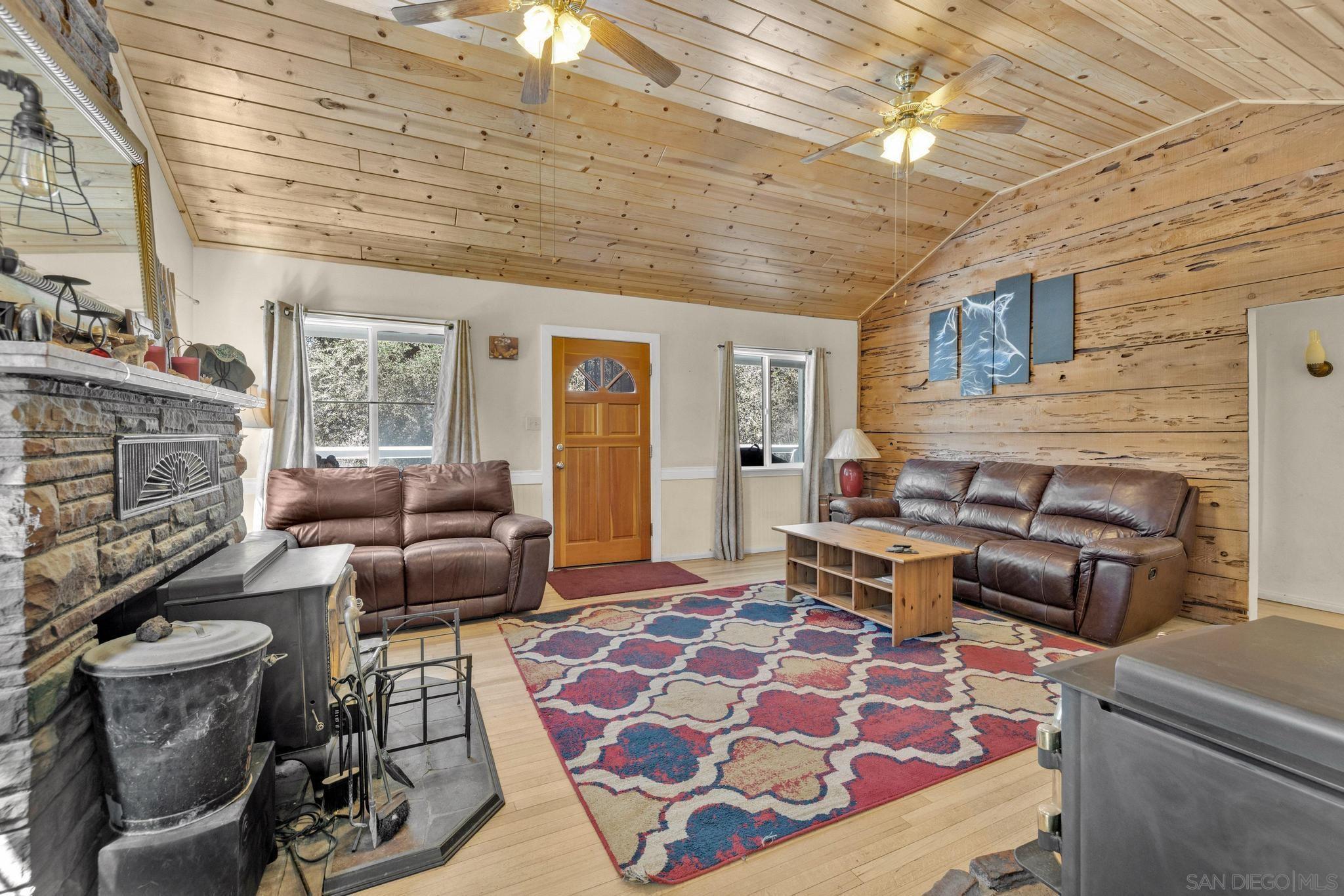 1267  Ridge Trl