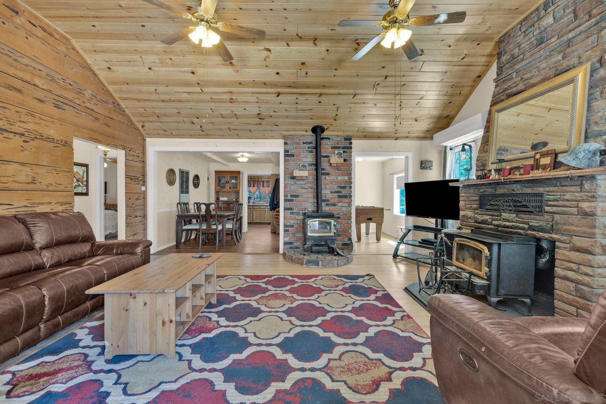 1267  Ridge Trl