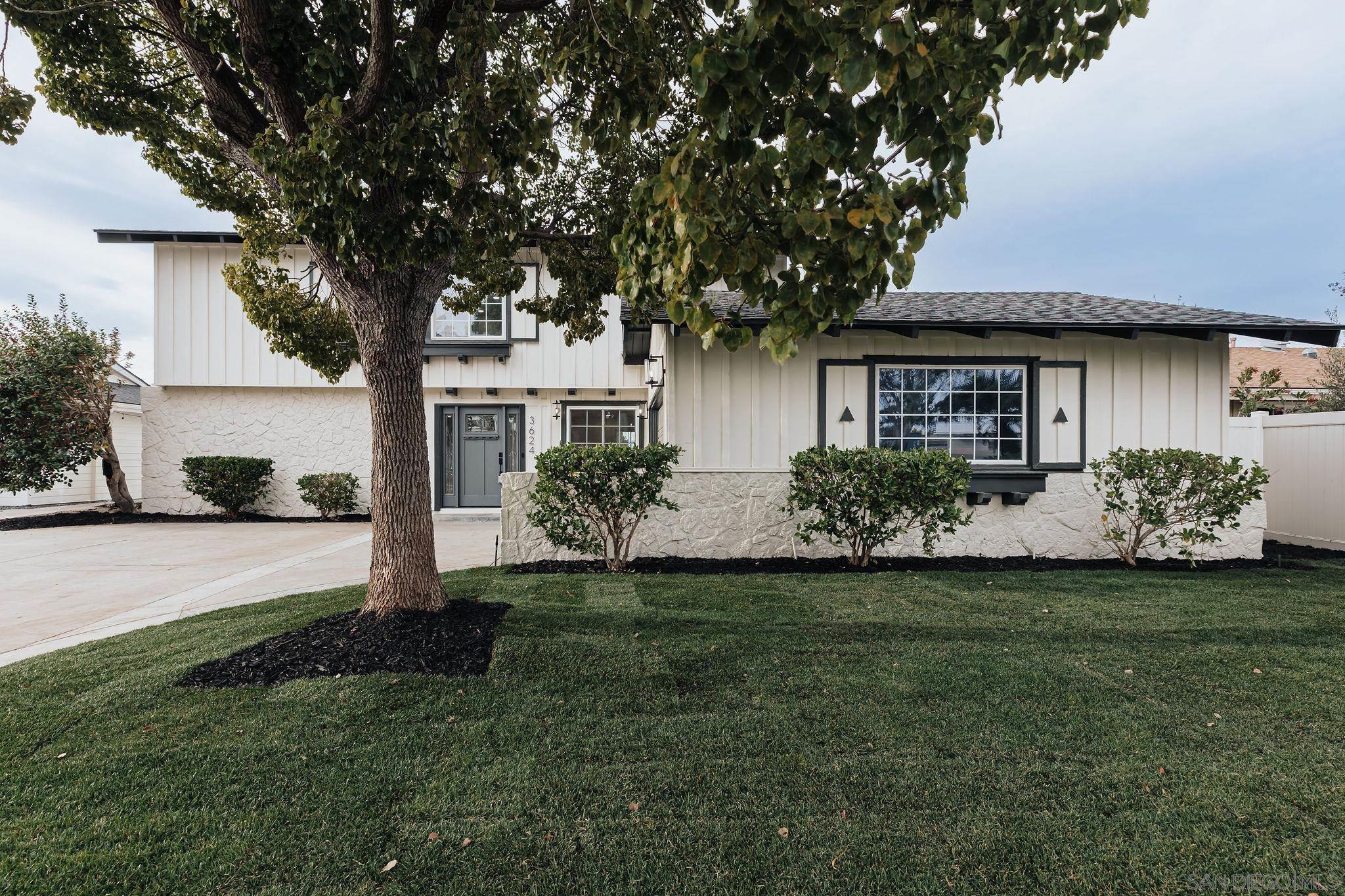 3624 Governor Dr