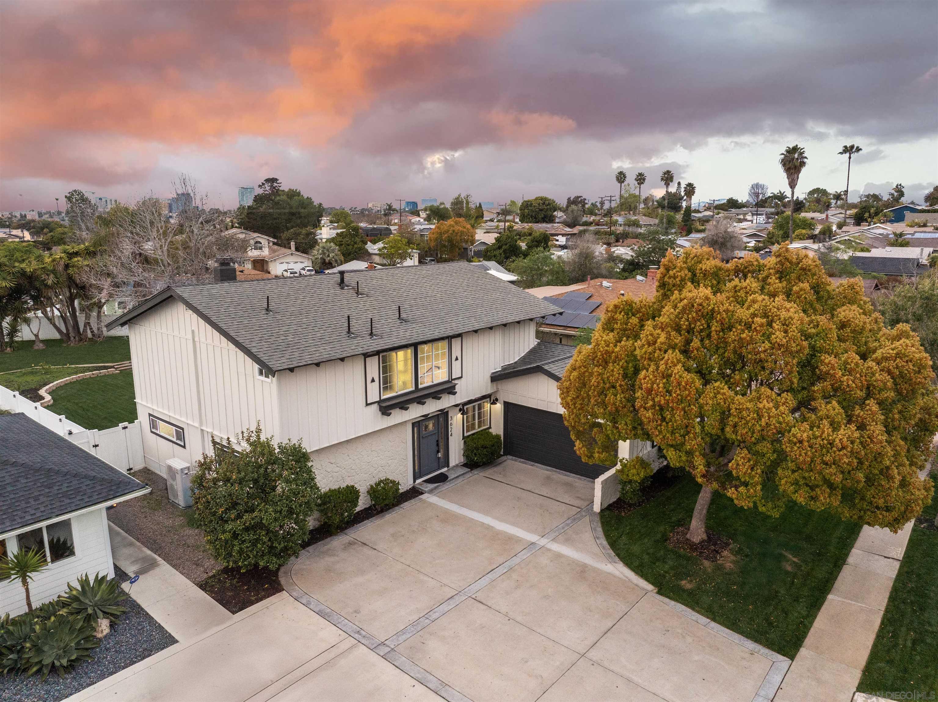 3624 Governor Dr