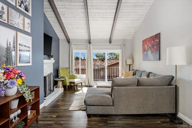 215 Cranston Crest