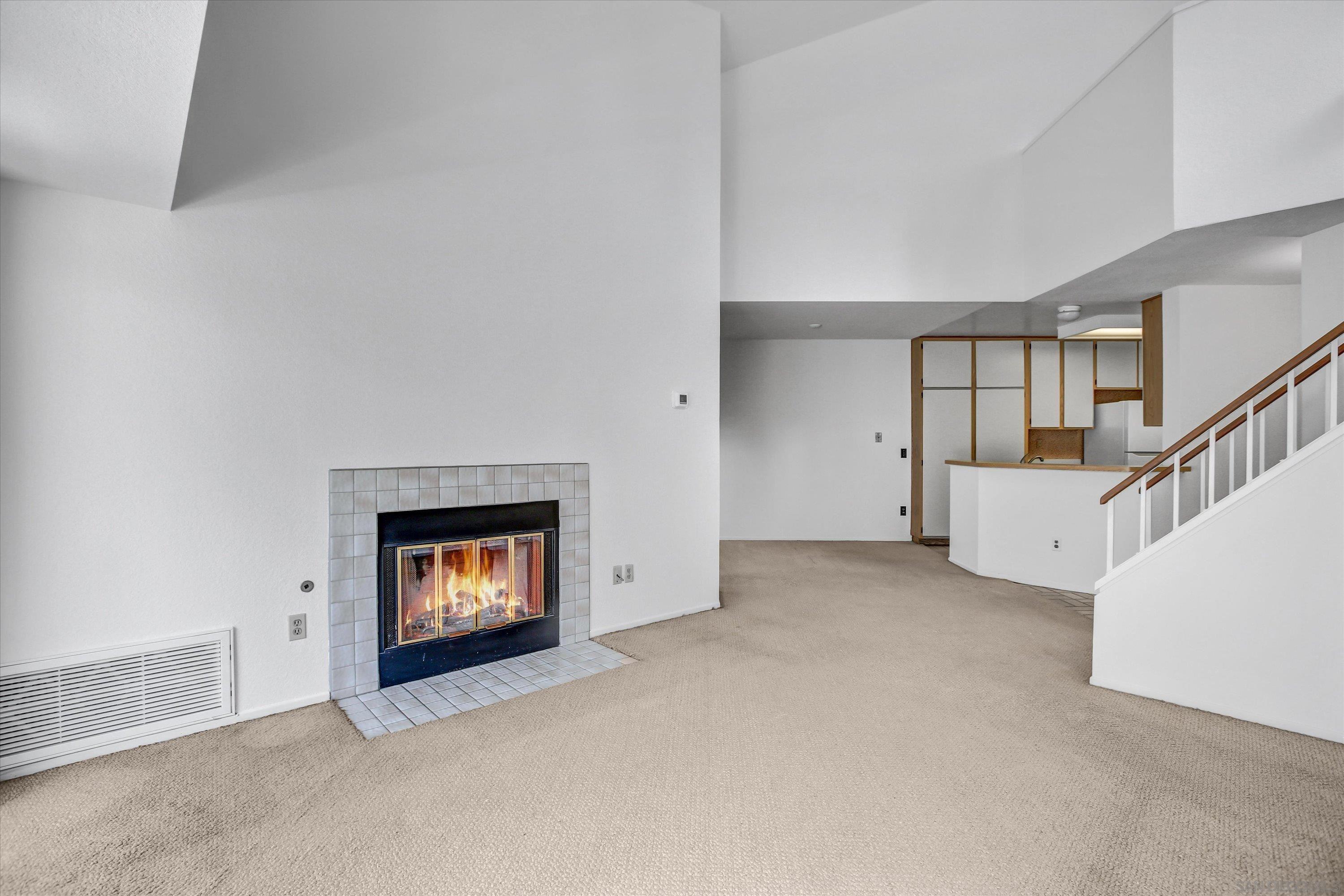 7283 Camino Degrazia 15
