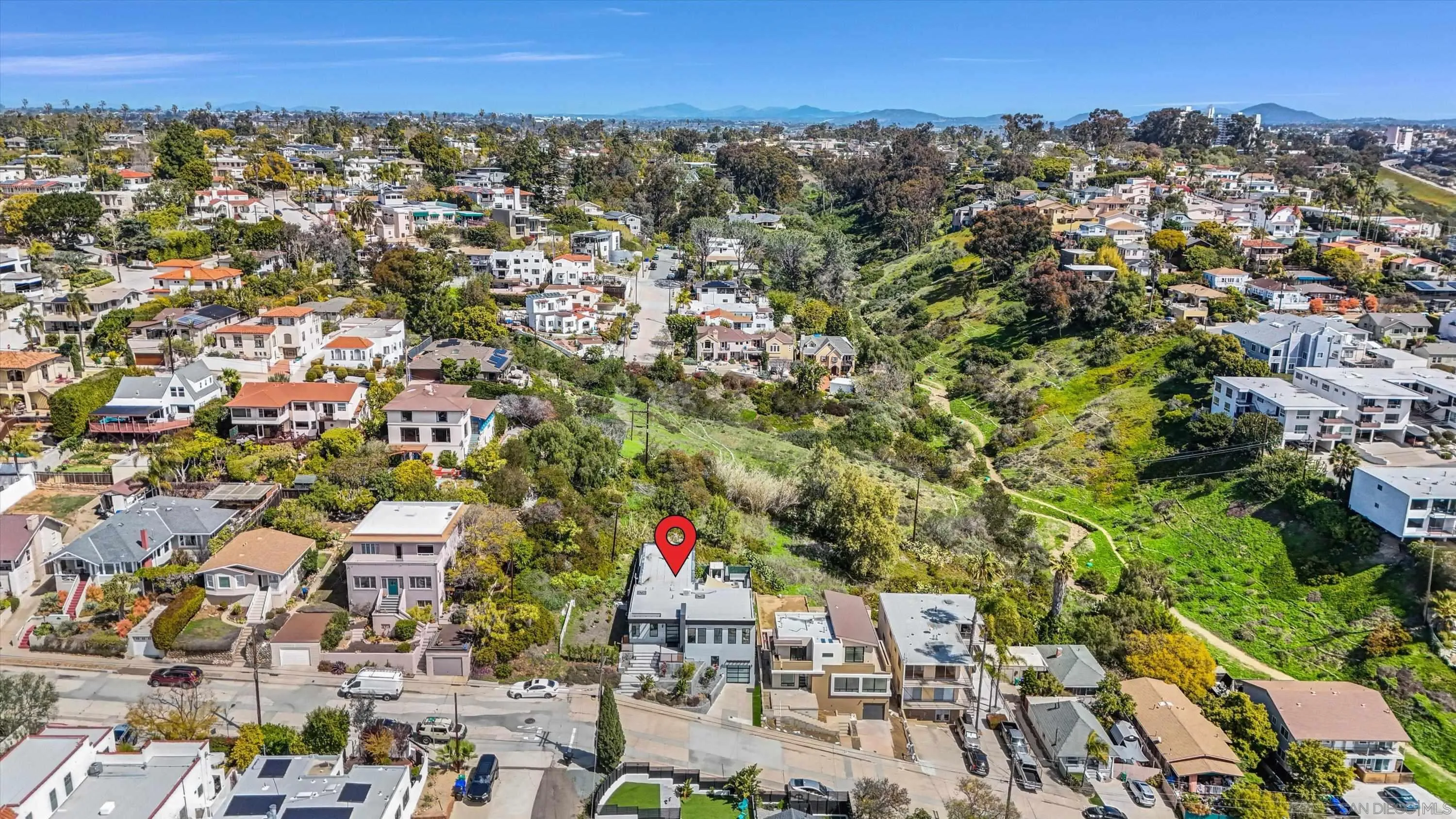 San Diego, California 92110, United States, 3 Bedrooms Bedrooms, ,4 BathroomsBathrooms,Residential,Active,91923