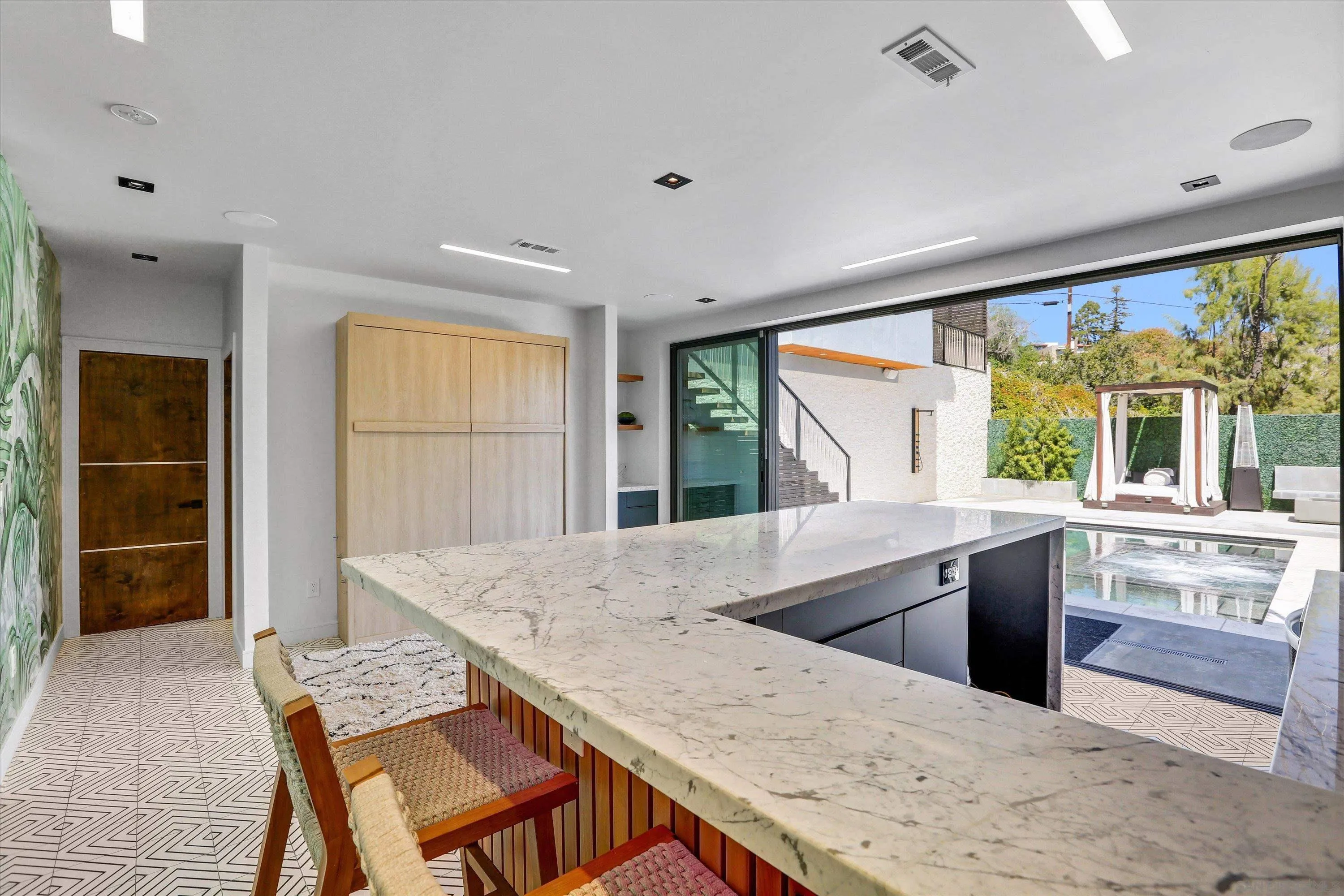 San Diego, California 92110, United States, 3 Bedrooms Bedrooms, ,4 BathroomsBathrooms,Residential,Active,91923