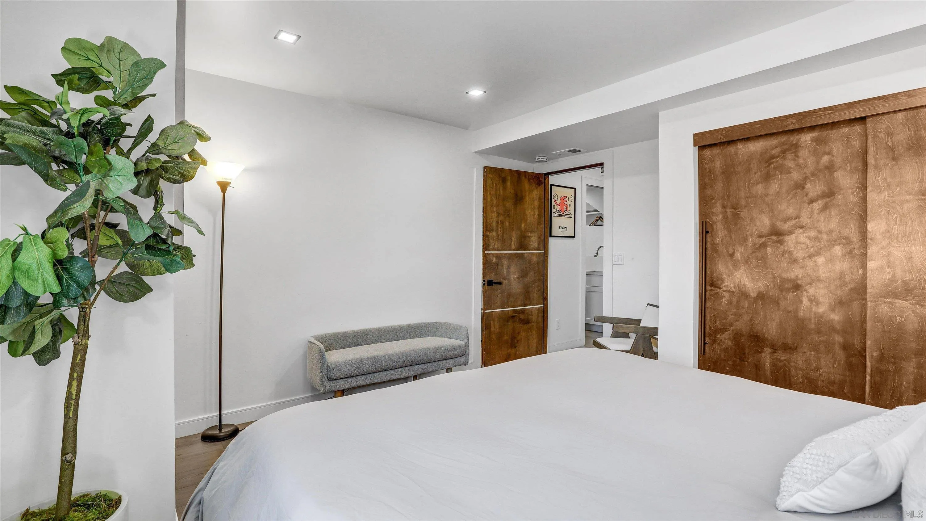 San Diego, California 92110, United States, 3 Bedrooms Bedrooms, ,4 BathroomsBathrooms,Residential,Active,91923