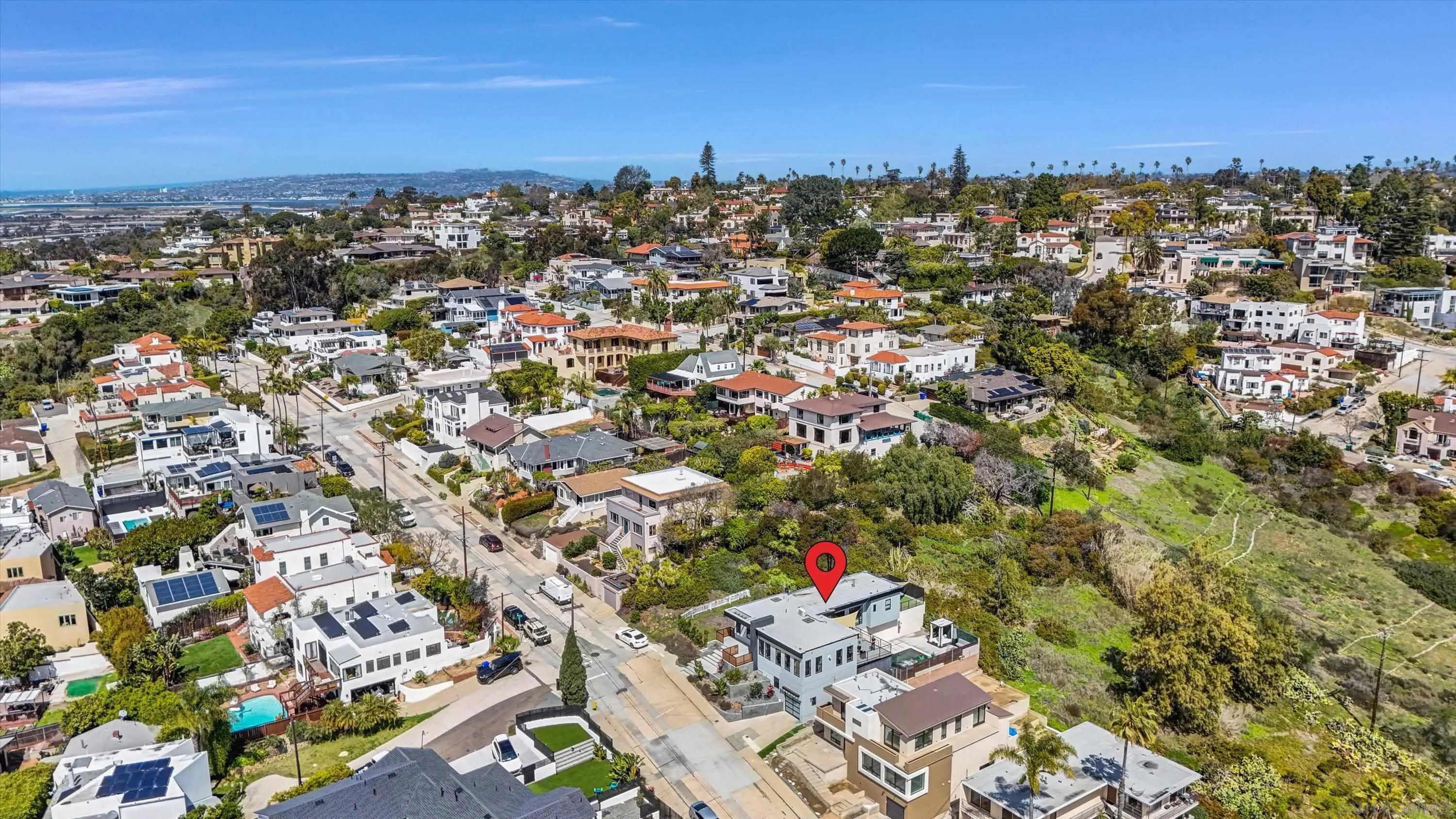 San Diego, California 92110, United States, 3 Bedrooms Bedrooms, ,4 BathroomsBathrooms,Residential,Active,91923