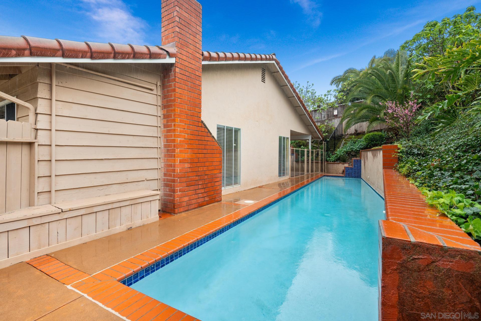 6221 BRYNWOOD COURT