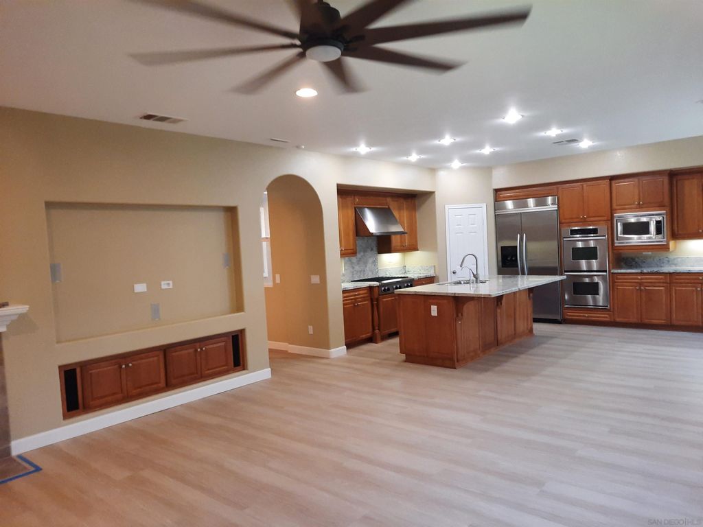 Photo of 1894 SHADETREE Dr, San Marcos, CA 92078 (MLS # 250000934)