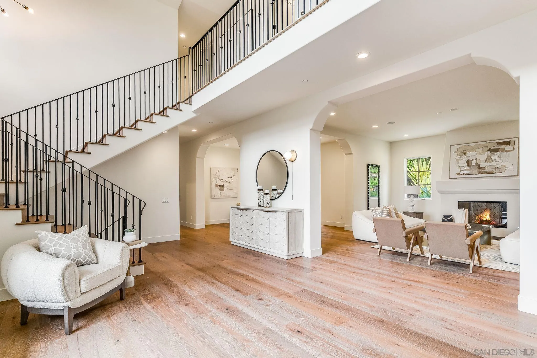 La Jolla, California 92037, United States, 5 Bedrooms Bedrooms, ,5 BathroomsBathrooms,Residential,Active,95567