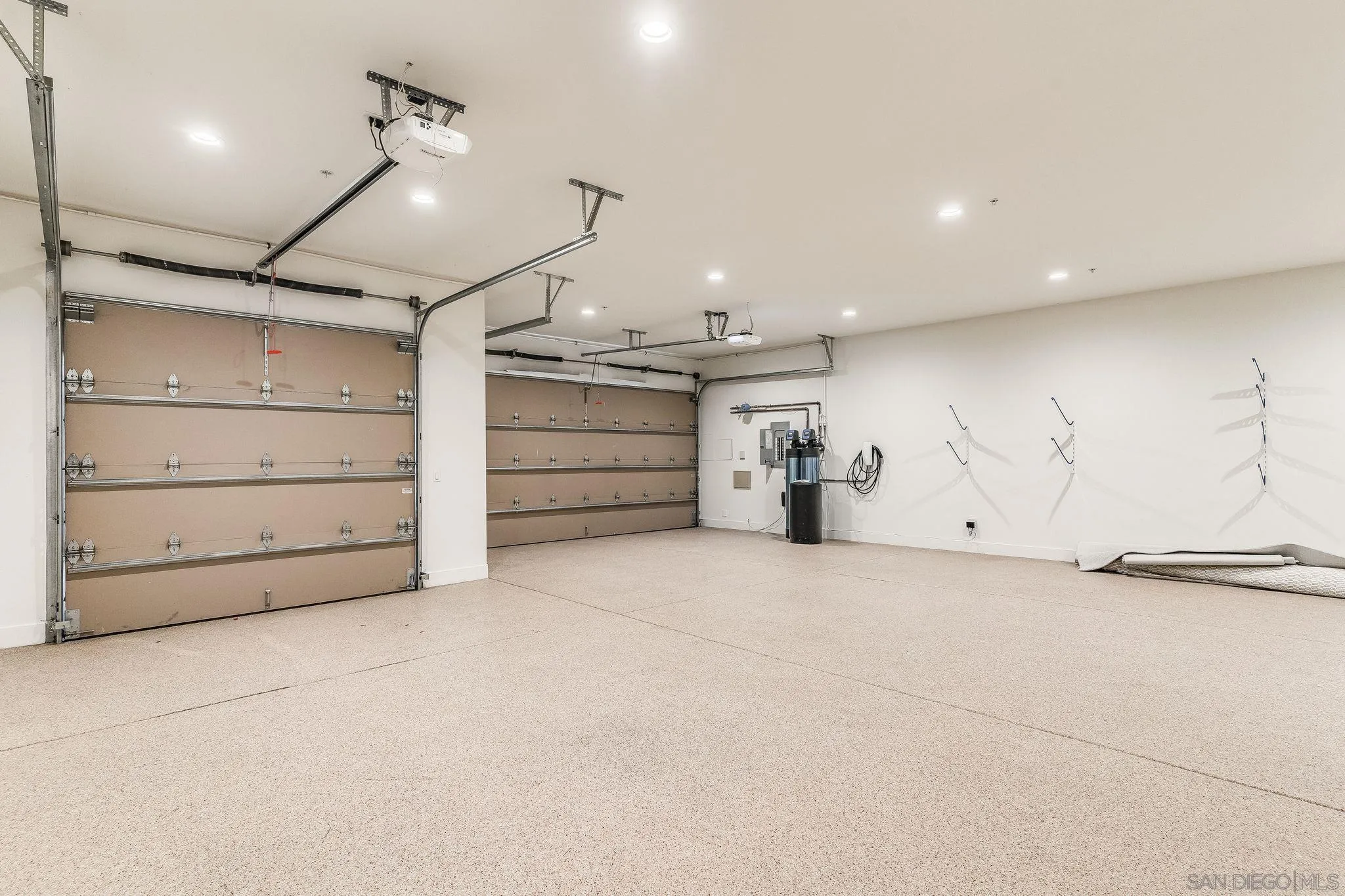 La Jolla, California 92037, United States, 5 Bedrooms Bedrooms, ,5 BathroomsBathrooms,Residential,Active,95567