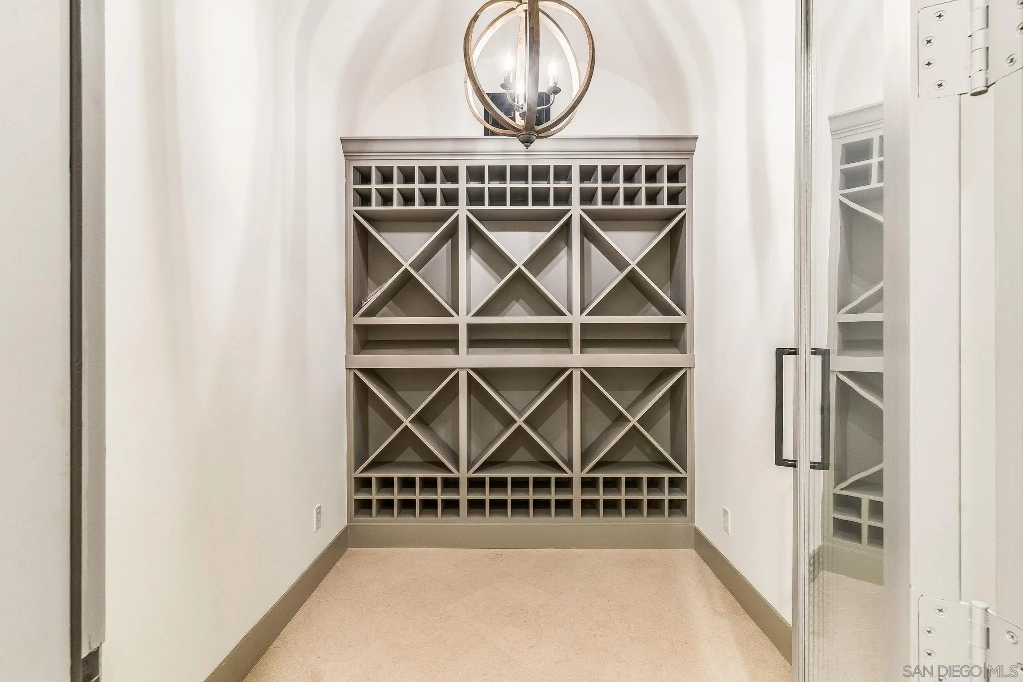 La Jolla, California 92037, United States, 5 Bedrooms Bedrooms, ,5 BathroomsBathrooms,Residential,Active,95567