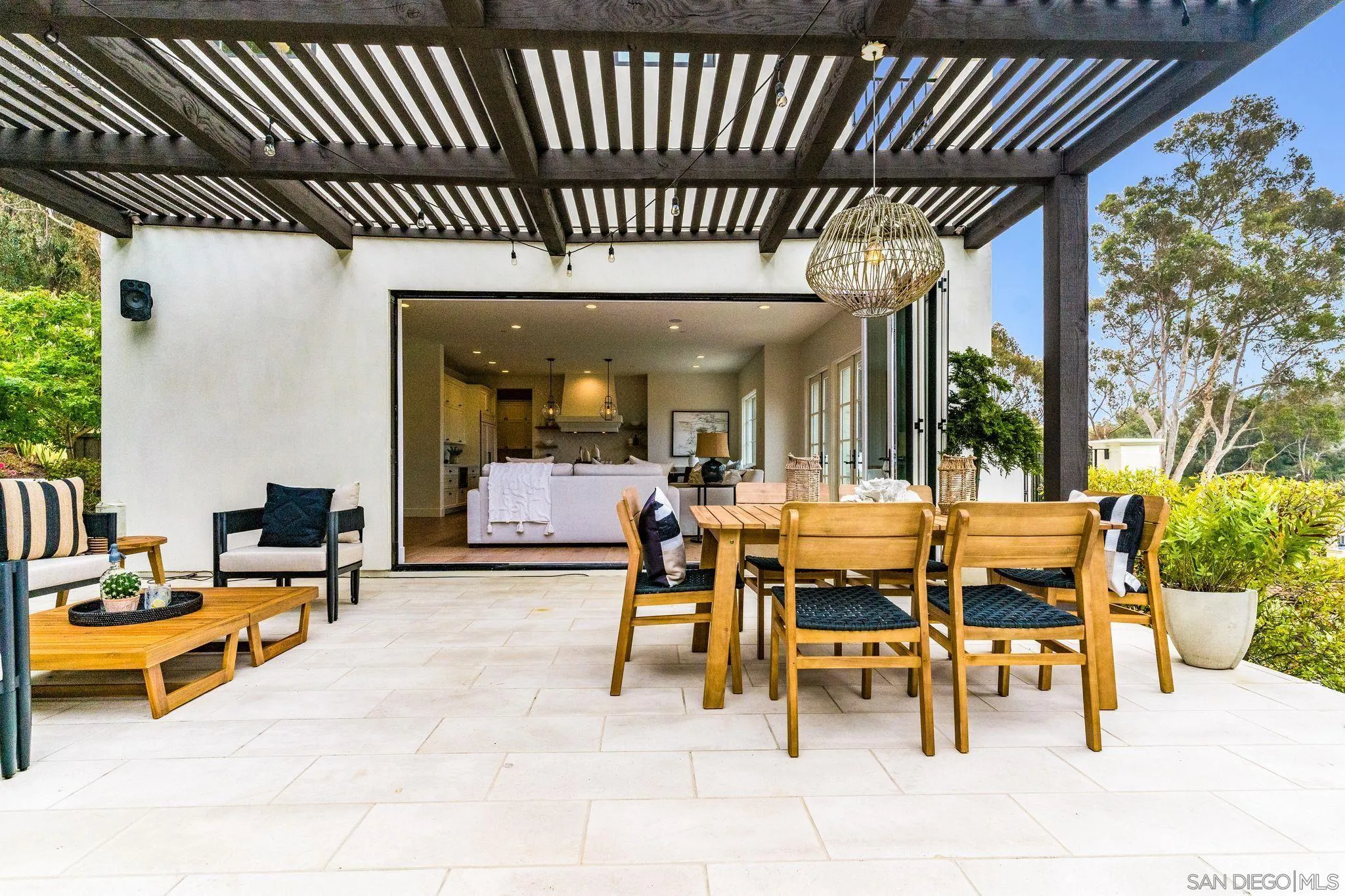 La Jolla, California 92037, United States, 5 Bedrooms Bedrooms, ,5 BathroomsBathrooms,Residential,Active,95567