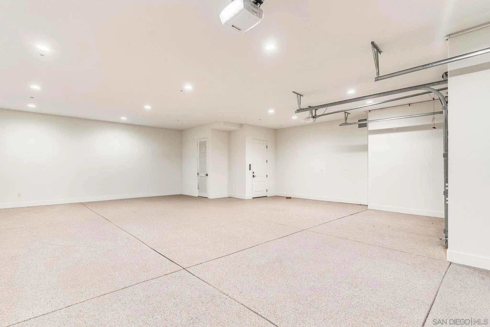 La Jolla, California 92037, United States, 5 Bedrooms Bedrooms, ,5 BathroomsBathrooms,Residential,Active,95567