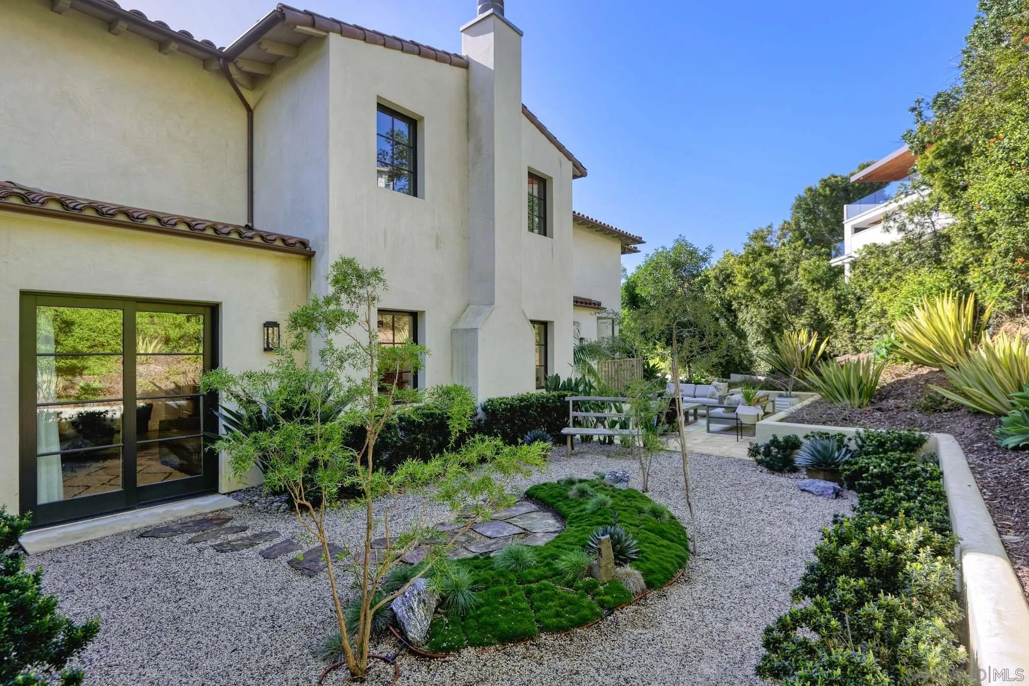 La Jolla, California 92037, United States, 5 Bedrooms Bedrooms, ,5 BathroomsBathrooms,Residential,Active,95567