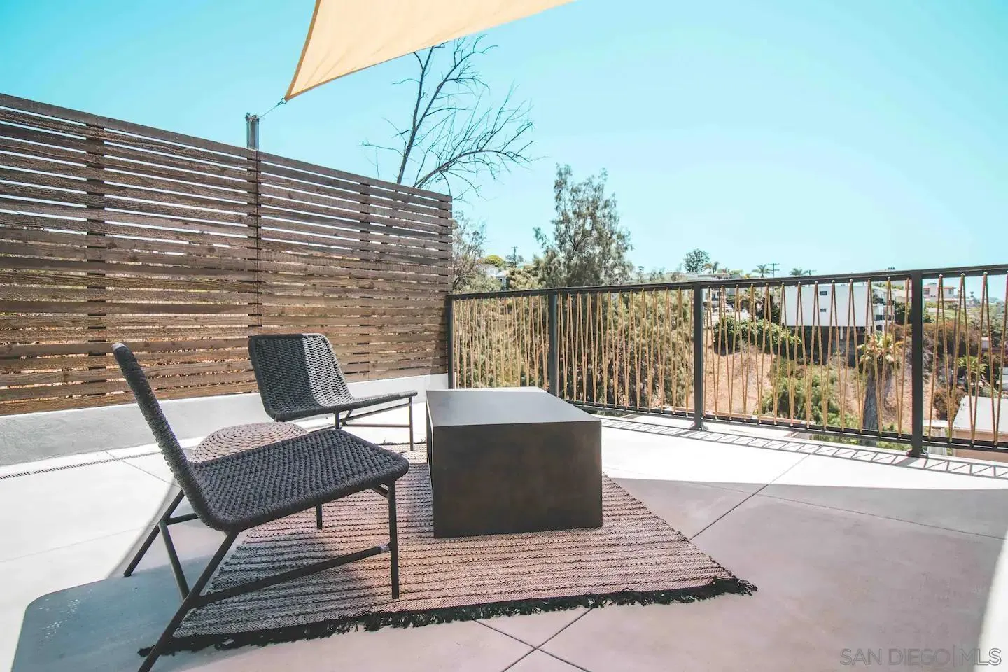 San Diego, California 92110, United States, 3 Bedrooms Bedrooms, ,4 BathroomsBathrooms,Residential,Active,18373