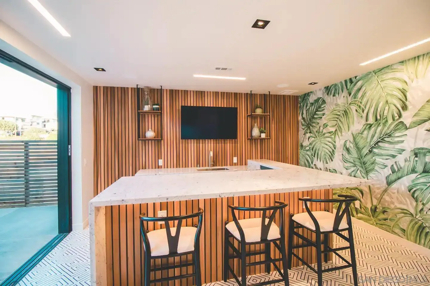 San Diego, California 92110, United States, 3 Bedrooms Bedrooms, ,4 BathroomsBathrooms,Residential,Active,18373